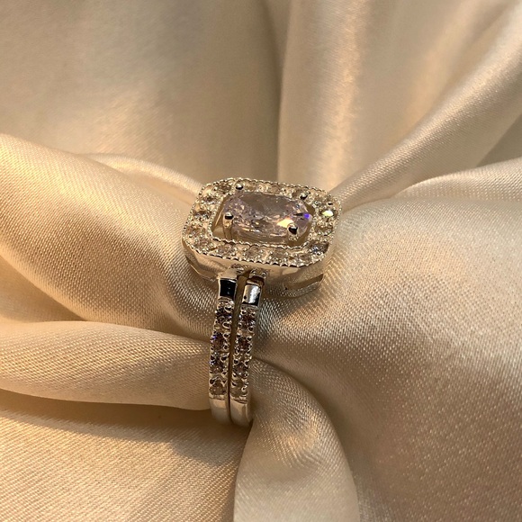 925 Sterling Silver Rectangular Engagement Ring Set - Picture 10 of 13